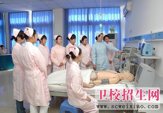 三峽醫(yī)藥高等??茖W校重癥監(jiān)護實訓室開展實訓教學