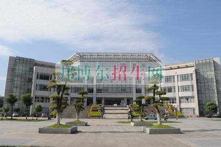 中南財經(jīng)政法大學招生辦聯(lián)系電話