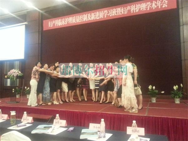初中畢業(yè)可以學助產護理嗎