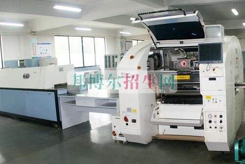 應用電子技術(shù)好找工作嗎