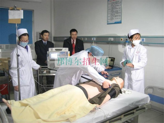  臨床醫(yī)學開設(shè)有哪些課程
