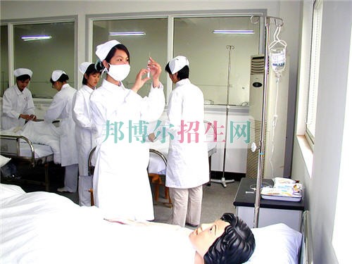 成都哪些大專(zhuān)學(xué)校護(hù)理好