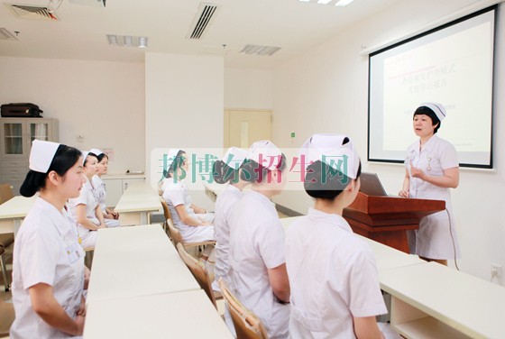成都護理學(xué)校招生要求