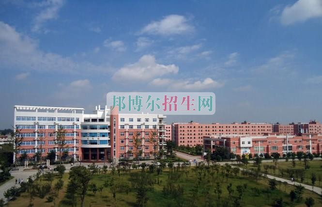 成都哪個學校有計算機應(yīng)用技術(shù)