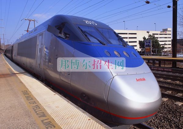 成都設(shè)有鐵道車(chē)輛的公辦大專(zhuān)學(xué)校