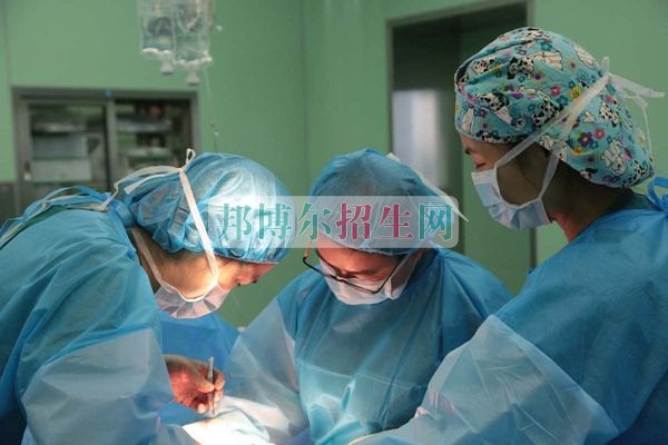 成都康復(fù)治療學校報名條件