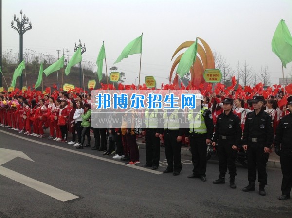 四川省宜賓市南溪區(qū)職業(yè)高級中學校學前教育齊拉練，共踏春風迎春景