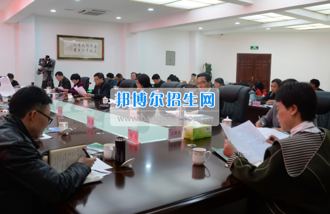 市委常委、宣傳部長(zhǎng)潘梅到川南幼兒師范高等?？茖W(xué)校調(diào)研思想政治工作