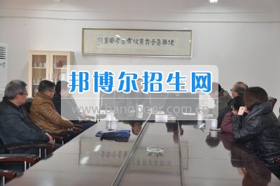 四川省什邡市職業(yè)中專學校迎接德陽市、什邡市教育局開學工作檢查