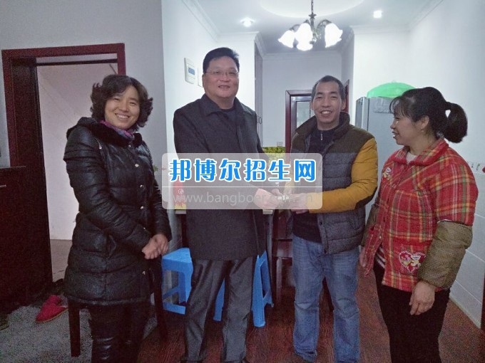 重慶航天職業(yè)技術(shù)學(xué)院關(guān)心學(xué)生生活、關(guān)注學(xué)生成長(zhǎng)