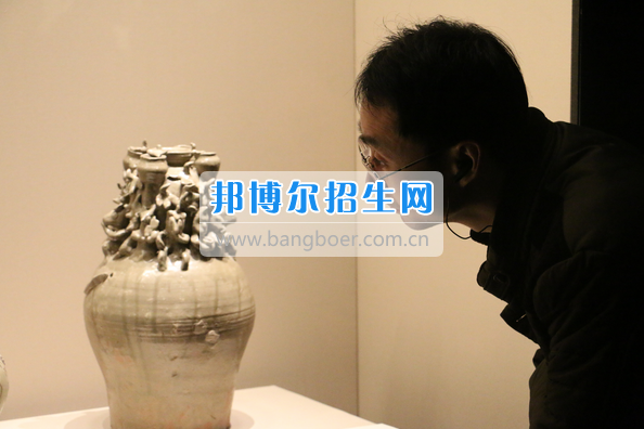 成都市洞子口職業(yè)高級中學(xué)組織師生開展百里中軸看成都主題研學(xué)活動(dòng)