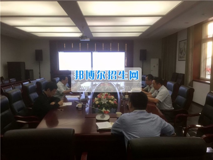 重慶大學(xué)城市科技學(xué)院召開三期實(shí)驗(yàn)大樓規(guī)劃研討會