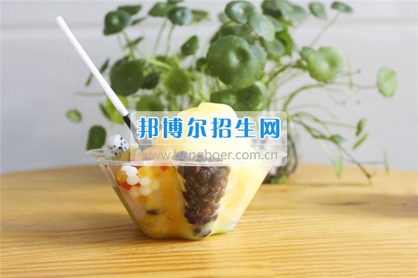 成都希望航空職業(yè)學(xué)校美味冷飲大曝光！據(jù)說，正數(shù)第三的是同學(xué)們最喜愛的冷飲！