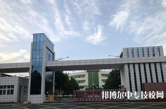 方城縣機電信息中等職業(yè)學校校園圖片