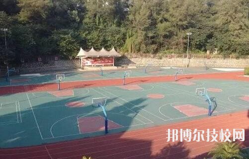 四川儀表工業(yè)學(xué)校2020年報(bào)名條件、招生要求、招生對(duì)象