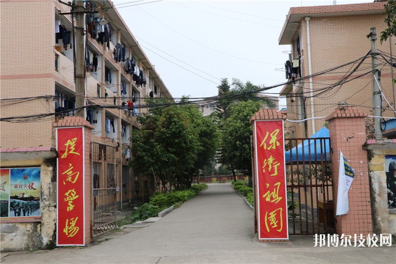 南寧工貿職業(yè)技術學校2020年宿舍條件