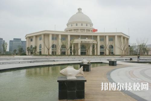 寧波外事學(xué)校2020年報名條件、招生要求、招生對象
