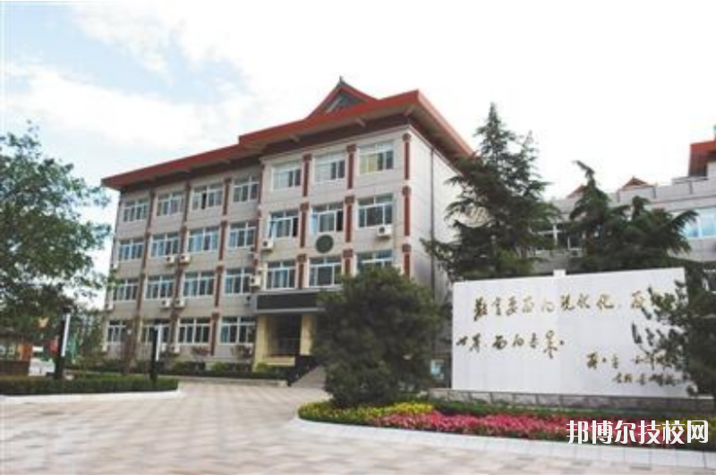 廣安市景山職業(yè)高中學校報名條件、招生要求、招生對象