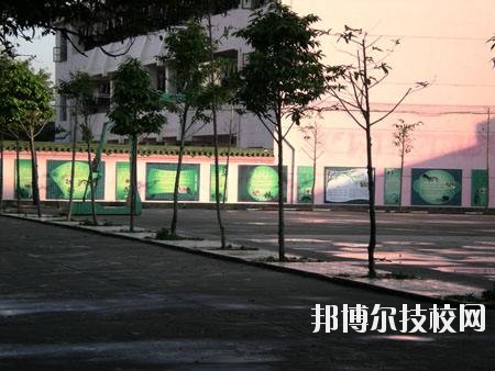 大余職業(yè)技術(shù)教育中心2020年報(bào)名條件、招生要求、招生對(duì)象