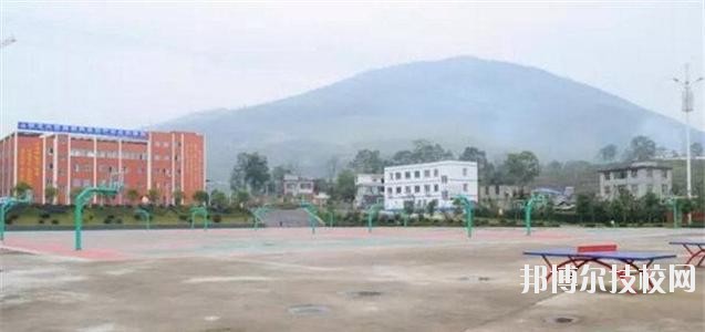 正安中等職業(yè)學(xué)校2020年報(bào)名條件、招生要求、招生對(duì)象