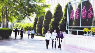 甘肅省商業(yè)學(xué)校2020年報(bào)名條件、招生要求、招生對(duì)象