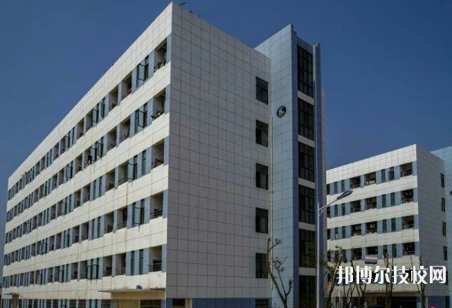 鄱陽衛(wèi)生學校2020年報名條件、招生要求、招生對象 