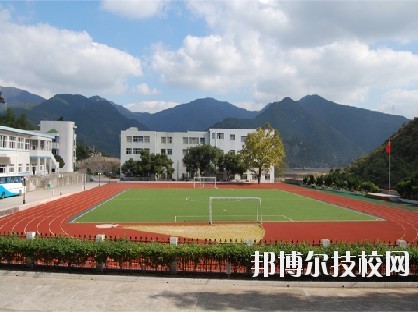 寧波四明職業(yè)高級(jí)中學(xué)2020年報(bào)名條件、招生要求、招生對(duì)象