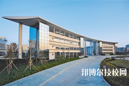 鄞州職業(yè)教育中心學(xué)校2020年報名條件、招生要求、招生對象