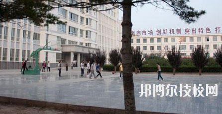 隴東職業(yè)中等專(zhuān)業(yè)學(xué)校2020年招生辦聯(lián)系電話(huà)