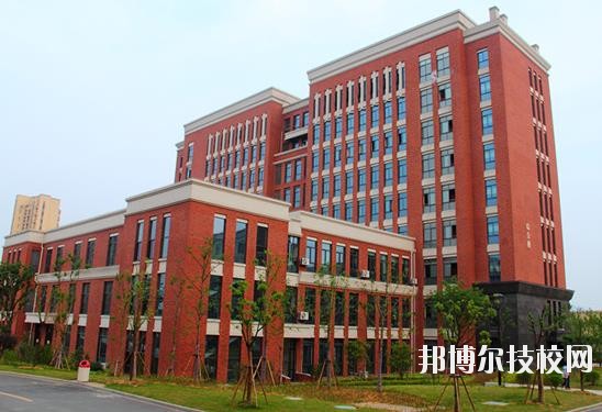 富陽(yáng)職業(yè)教育中心2020年學(xué)費(fèi)、收費(fèi)多少