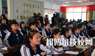 蘭州旅游職業(yè)學校2020年報名條件、招生要求、招生對象