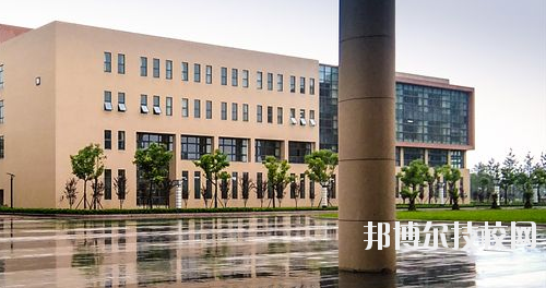 長安汽車(集團)有限責任公司技工學(xué)校2020年報名條件、招生要求、招生對象