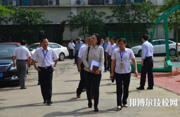 重慶渝北區(qū)竟成中學(xué)校2020年報(bào)名條件、招生要求、招生對(duì)象