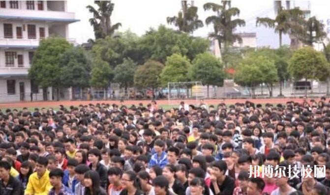 荔波職業(yè)高級(jí)中學(xué)2020年報(bào)名條件、招生要求、招生對(duì)象