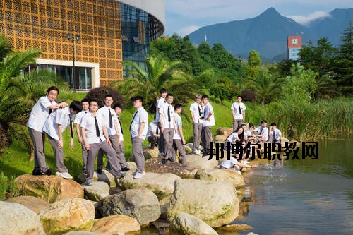 江西廬山旅游中等專業(yè)學(xué)校2020年報(bào)名條件、招生要求、招生對(duì)象
