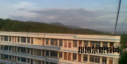 百色工程職業(yè)技術(shù)學(xué)校2020年報名條件、招生要求、招生對象