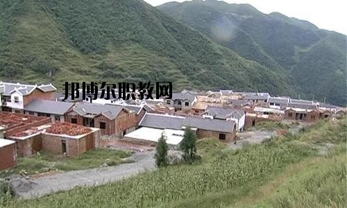 納雍中等職業(yè)學(xué)校2020年報(bào)名條件、招生要求、招生對(duì)象