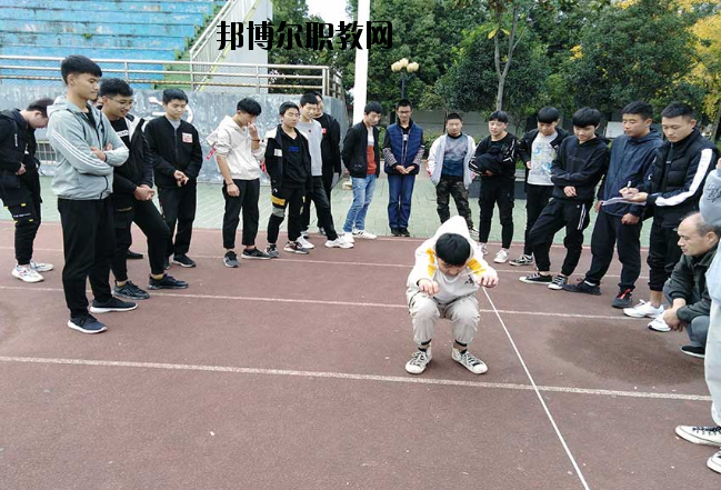 勉縣職業(yè)教育中心2020年報(bào)名條件、招生要求、招生對(duì)象 