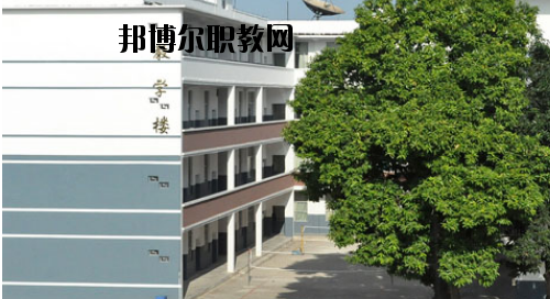 廣西廣播電視學(xué)校2020年報名條件、招生要求、招生對象
