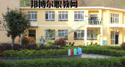 康縣職業(yè)技術(shù)學校2020年報名條件、招生要求、招生對象