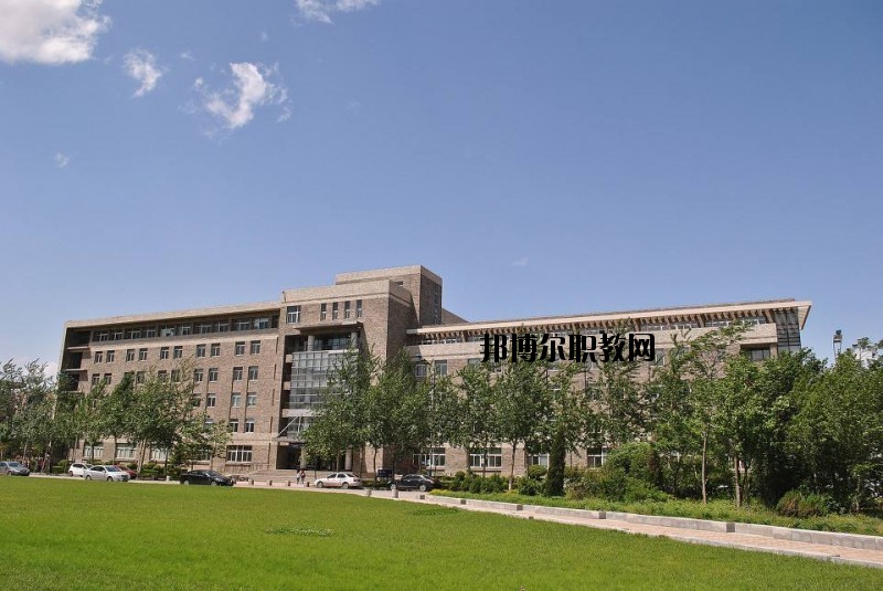 恩施中等職業(yè)技術(shù)學(xué)校2020年報名條件、招生要求、招生對象