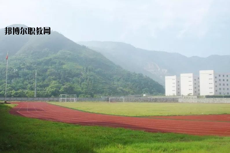 玉環(huán)中等職業(yè)技術(shù)學校2020年報名條件、招生要求、招生對象