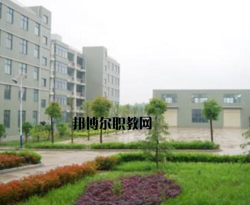 羅山中等職業(yè)學(xué)校2021年報(bào)名條件、招生對象