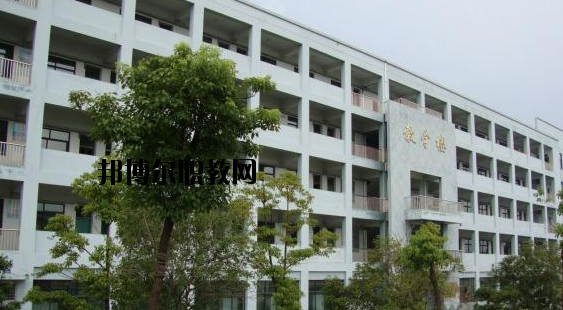 寧波興港職業(yè)高級(jí)中學(xué)怎么樣，好不好