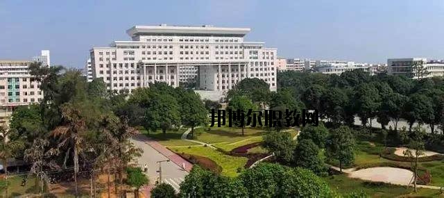 咸寧生物機電工程學(xué)校怎么樣、好不好