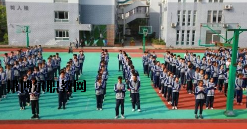 安吉職業(yè)技術學校2020年報名條件、招生要求、招生對象