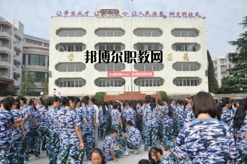隆昌幼兒師范學(xué)校2020年報(bào)名條件、招生要求、招生對(duì)象