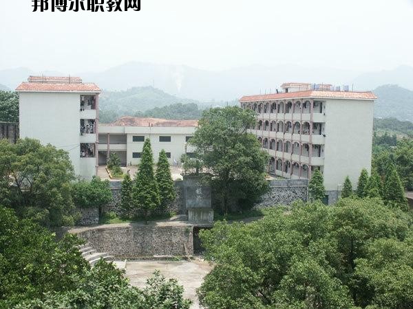 萍鄉(xiāng)電子工業(yè)學校2020年報名條件、招生要求、招生對象