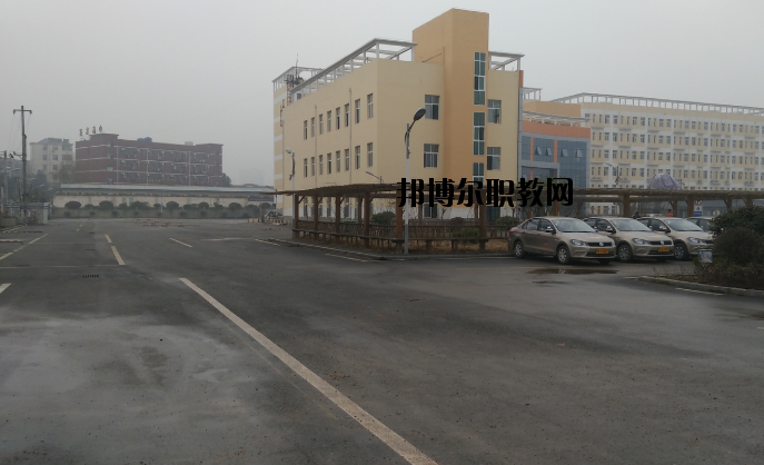 黃石第一技工學(xué)校怎么樣、好不好