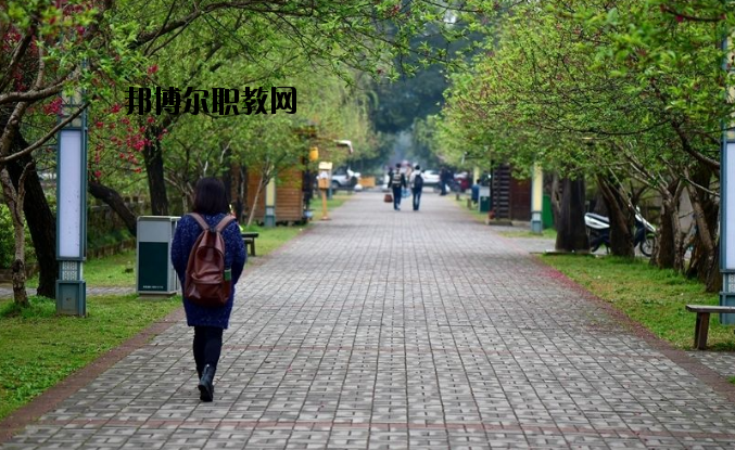 南陽(yáng)第三中等職業(yè)學(xué)校怎么樣、好不好